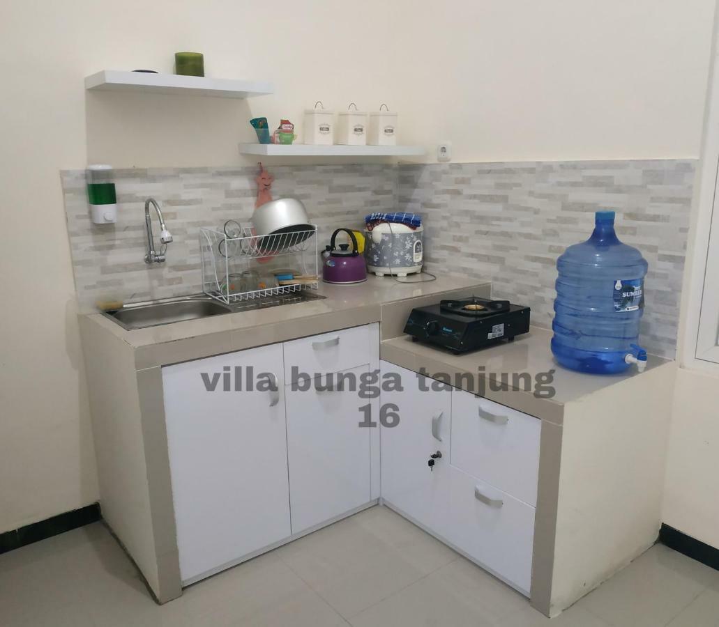 Villa Syariah Bunga Tanjung 16 Batu  Esterno foto