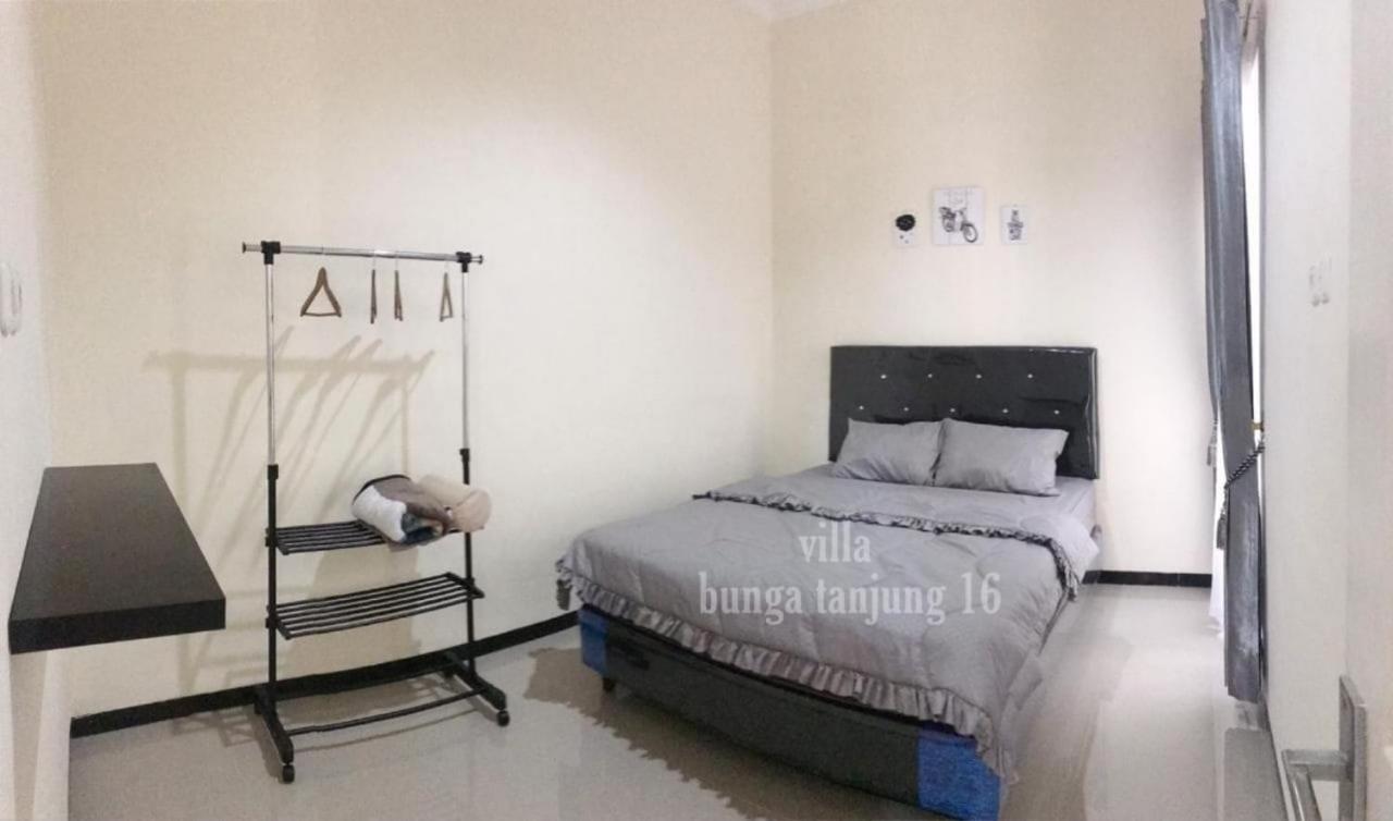 Villa Syariah Bunga Tanjung 16 Batu  Esterno foto