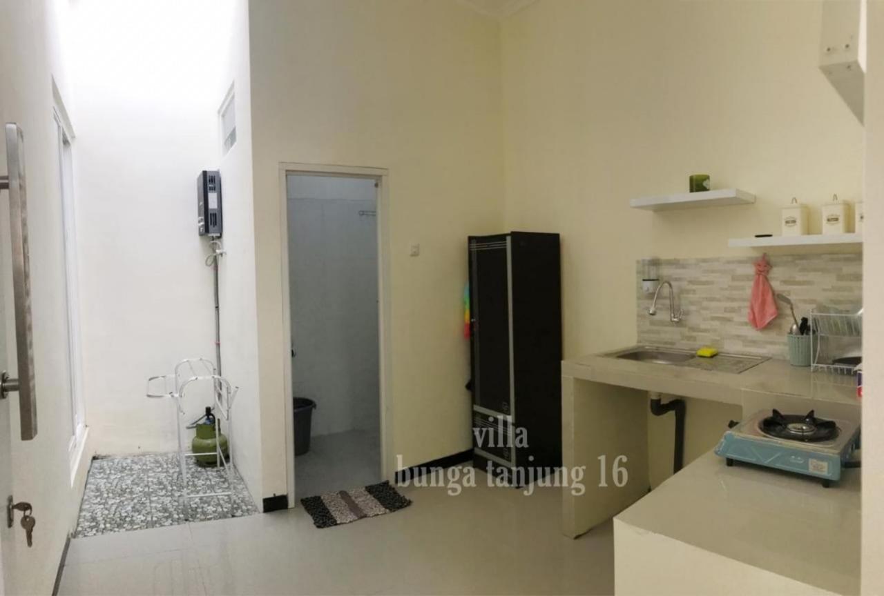 Villa Syariah Bunga Tanjung 16 Batu  Esterno foto